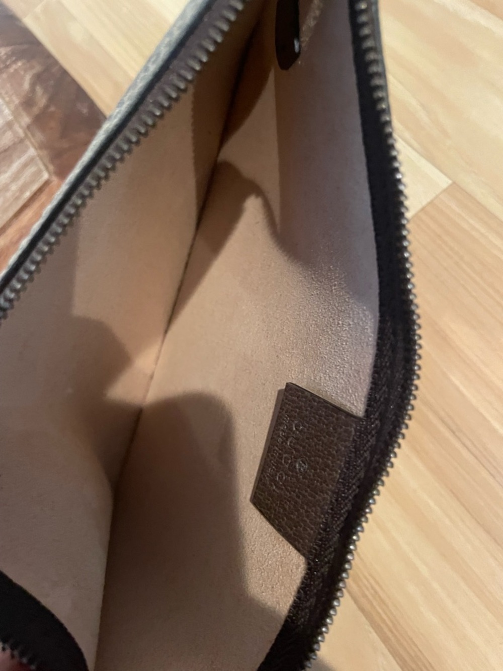 Gucci Beige and Brown GG Canvas Pouch with Gold Ring. NWOT Grab her! - Picture 5 of 6